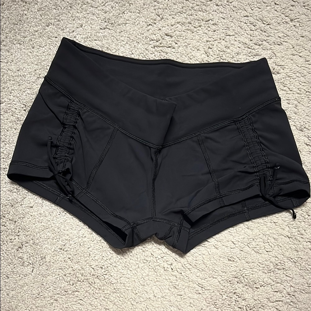 Lululemon Athletica Black Athletic Shorts with Ruched Sides